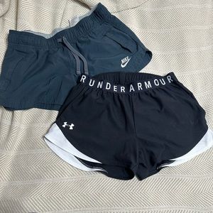 2 pair women’s active shorts